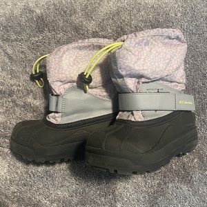 Columbia snow boots